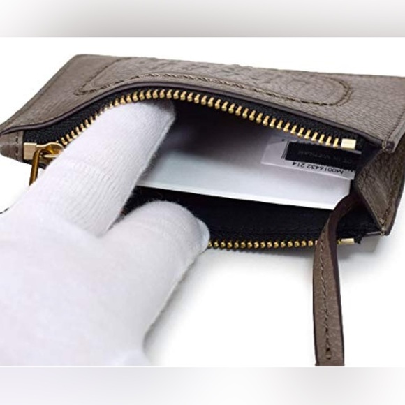 Marc Jacob's Key & Card Wallet - Picture 3 of 8